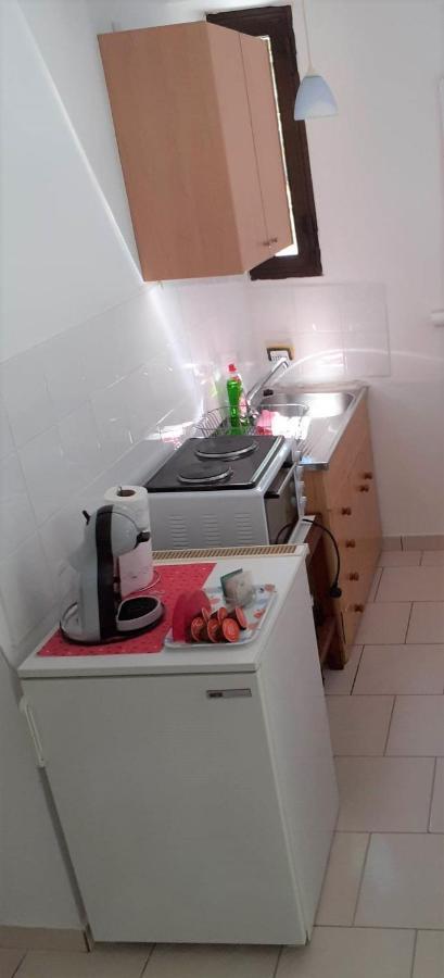 Daphnes Apartments Ratzaklíon エクステリア 写真